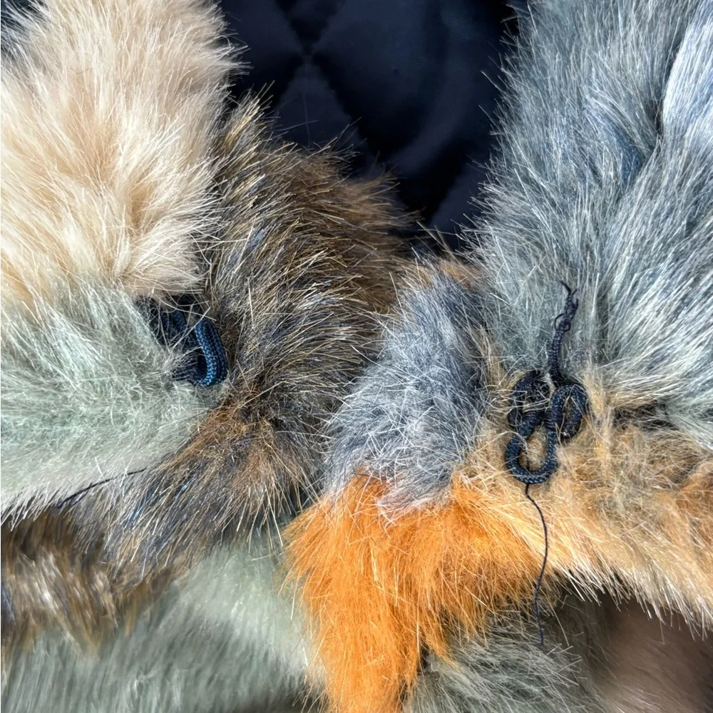 Forever 21 faux fur chevron striped coat sizeL collared one hookeye top closure - Picture 7 of 11